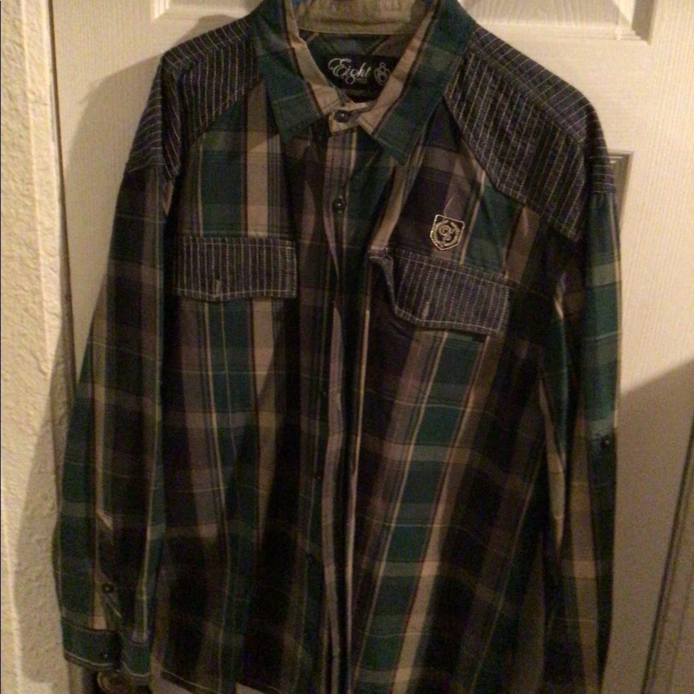 Eight 732 Button Up